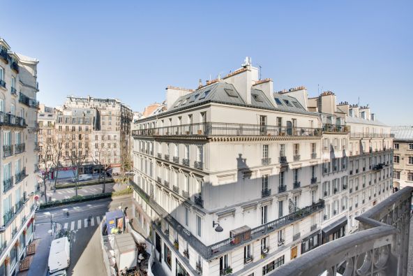 Vente Appartement Paris 9 5&nbsp;Pièces 91&nbsp;m²