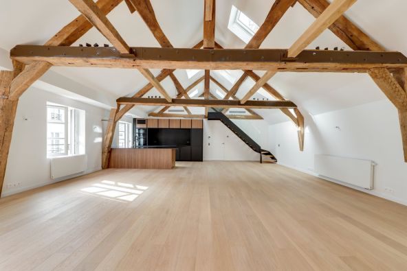 Vente Appartement Paris 7 6&nbsp;Pièces 166&nbsp;m²