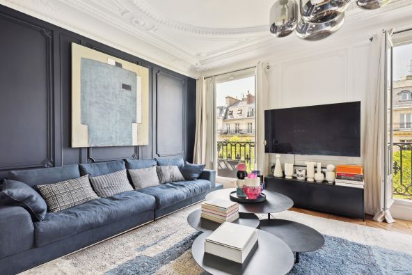 Sale Apartment Paris 7 5 Rooms 139.16 m²