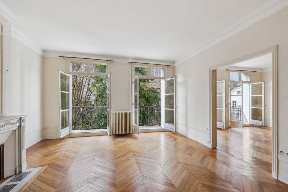 Vente Appartement Paris 7 5&nbsp;Pièces 198.75&nbsp;m²