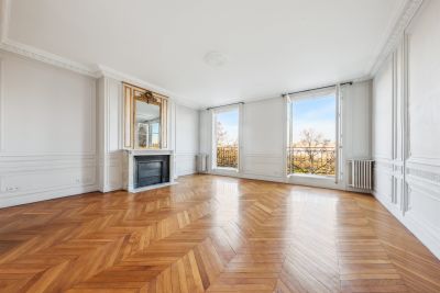 Vente Appartement Paris 7 5&nbsp;Pièces 140.37&nbsp;m²