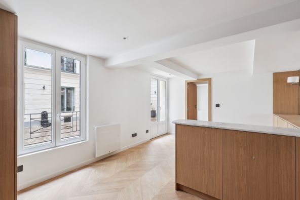 Sale Apartment Paris 6 3 Rooms 37.79 m²