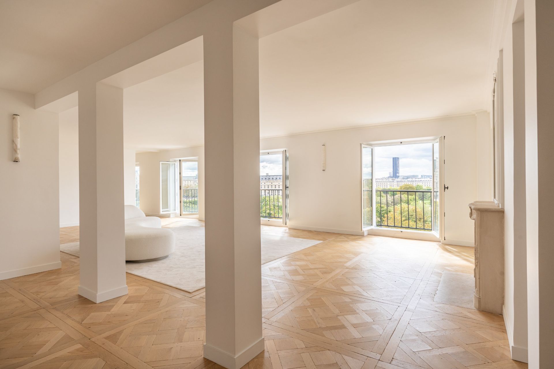 apartment 5 Rooms for sale on PARIS (75001)