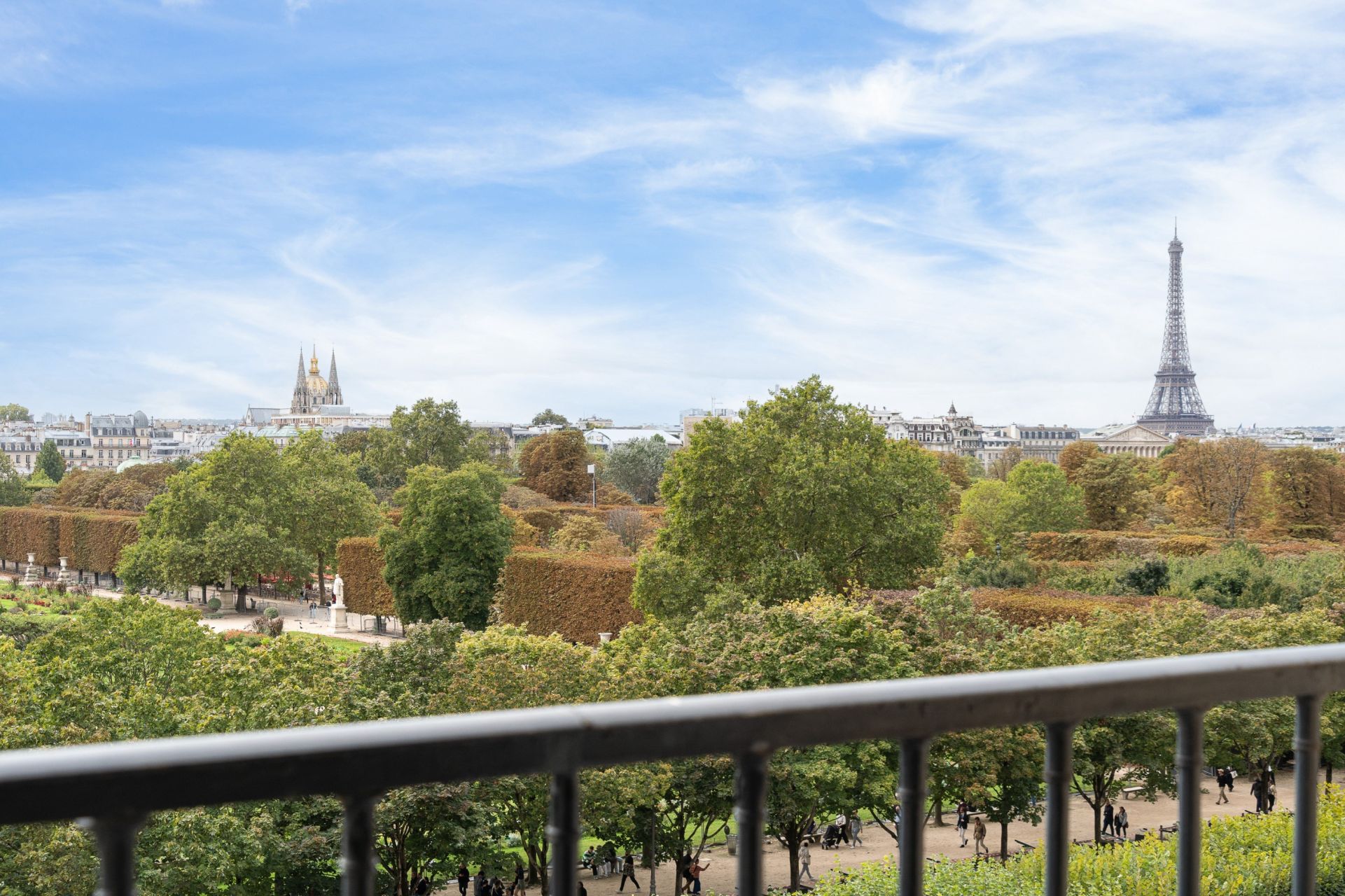 apartment 5 Rooms for sale on PARIS (75001)