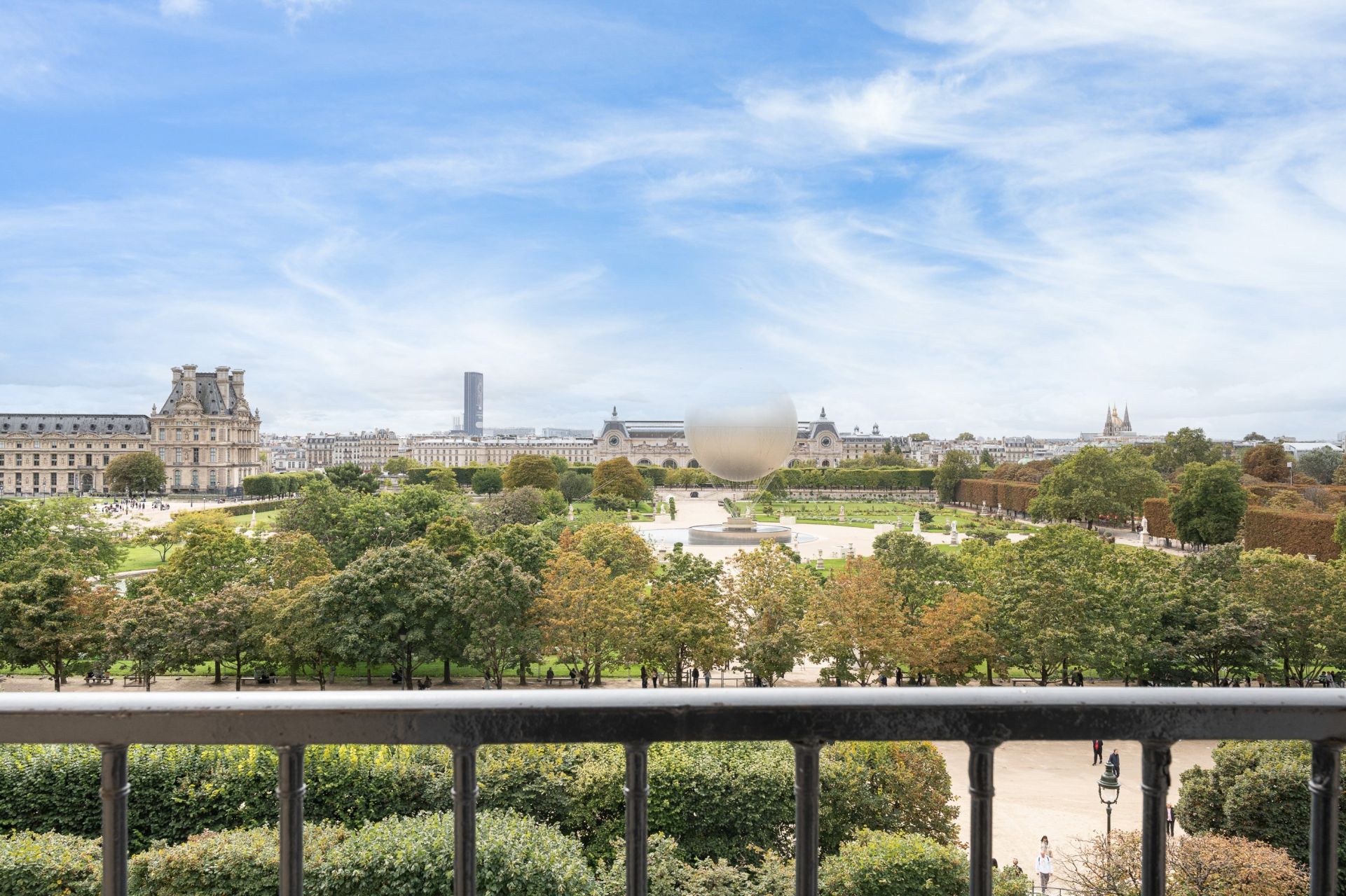 apartment 5 Rooms for sale on PARIS (75001)