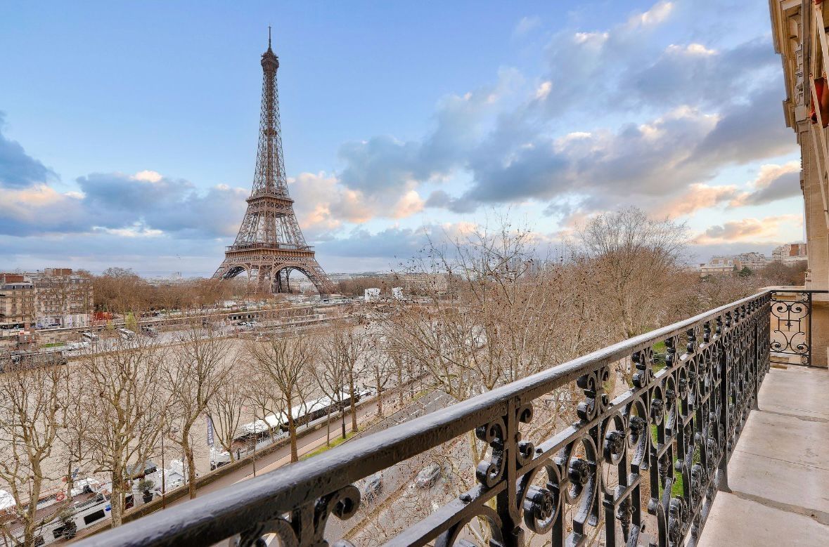 apartment 6 Rooms for sale on PARIS (75016)