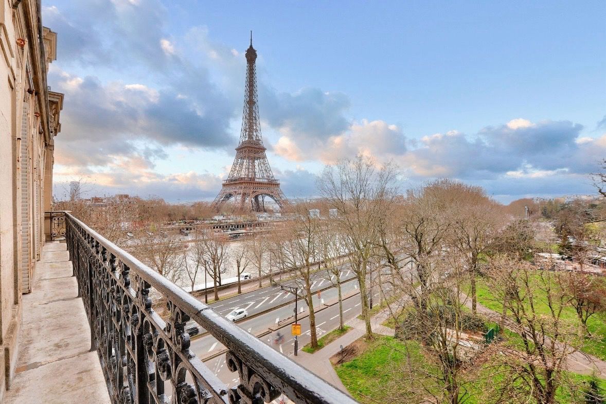 apartment 6 Rooms for sale on PARIS (75016)