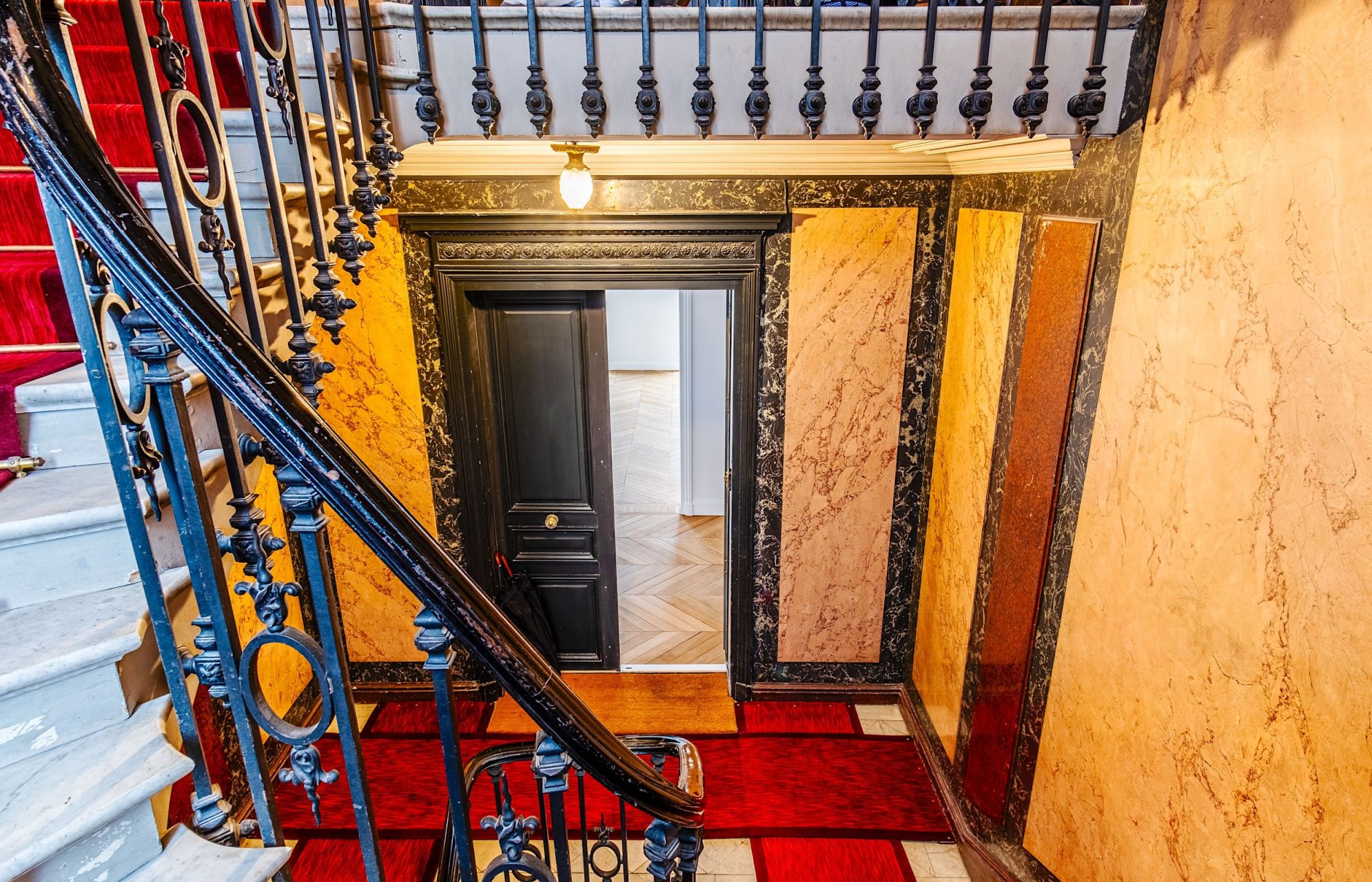 apartment 6 Rooms for sale on PARIS (75016)