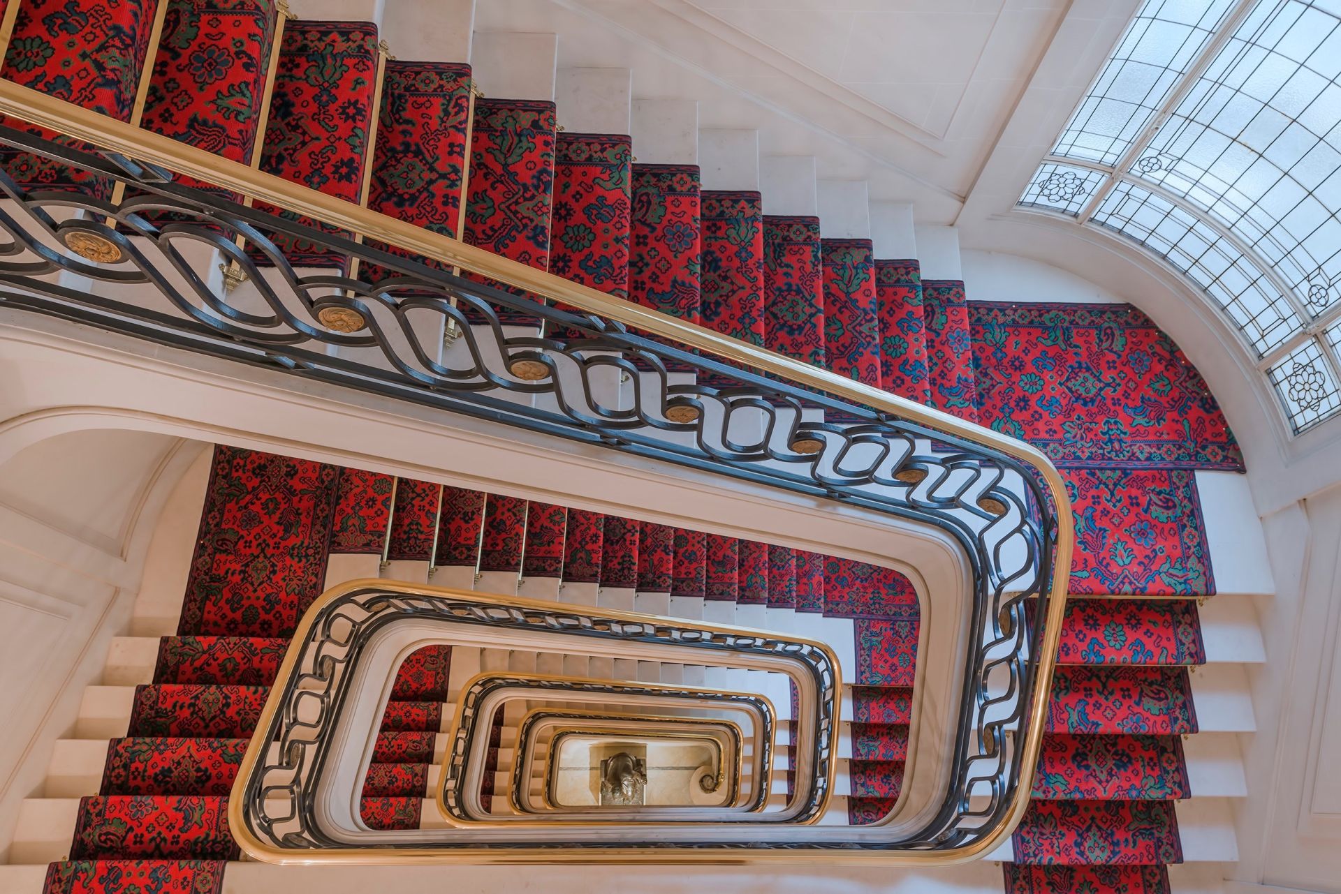 apartment 7 Rooms for sale on PARIS (75007)