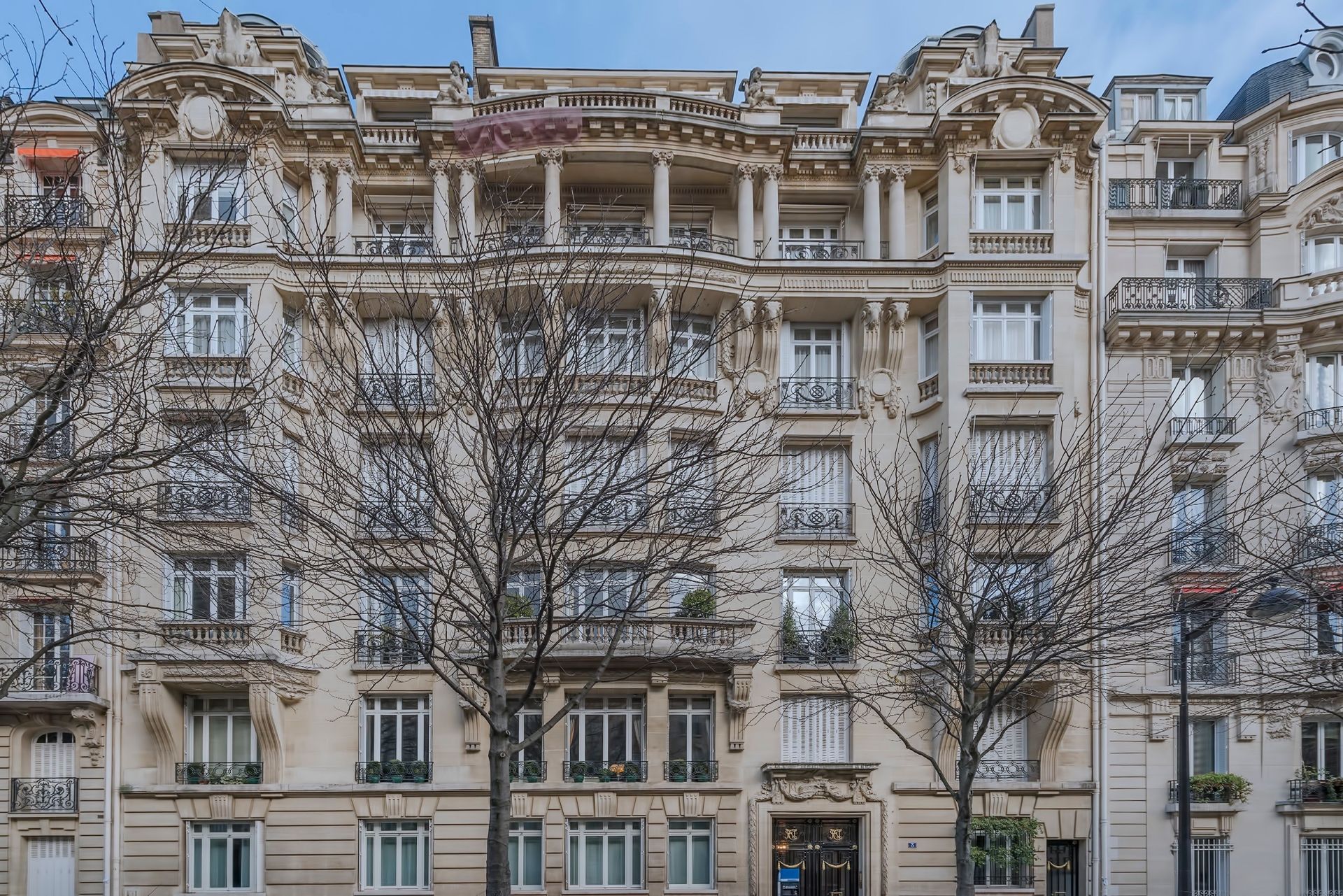 appartement 7 Pièces en vente sur PARIS (75007)
