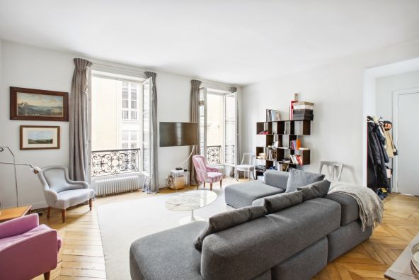 Sale Apartment Paris 7 5 Rooms 117 m²