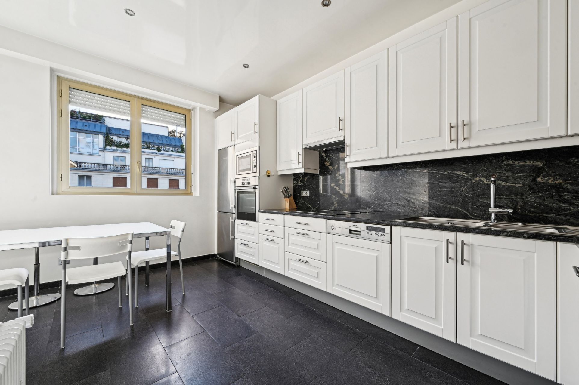 appartement 5 Pièces en location sur PARIS (75007)