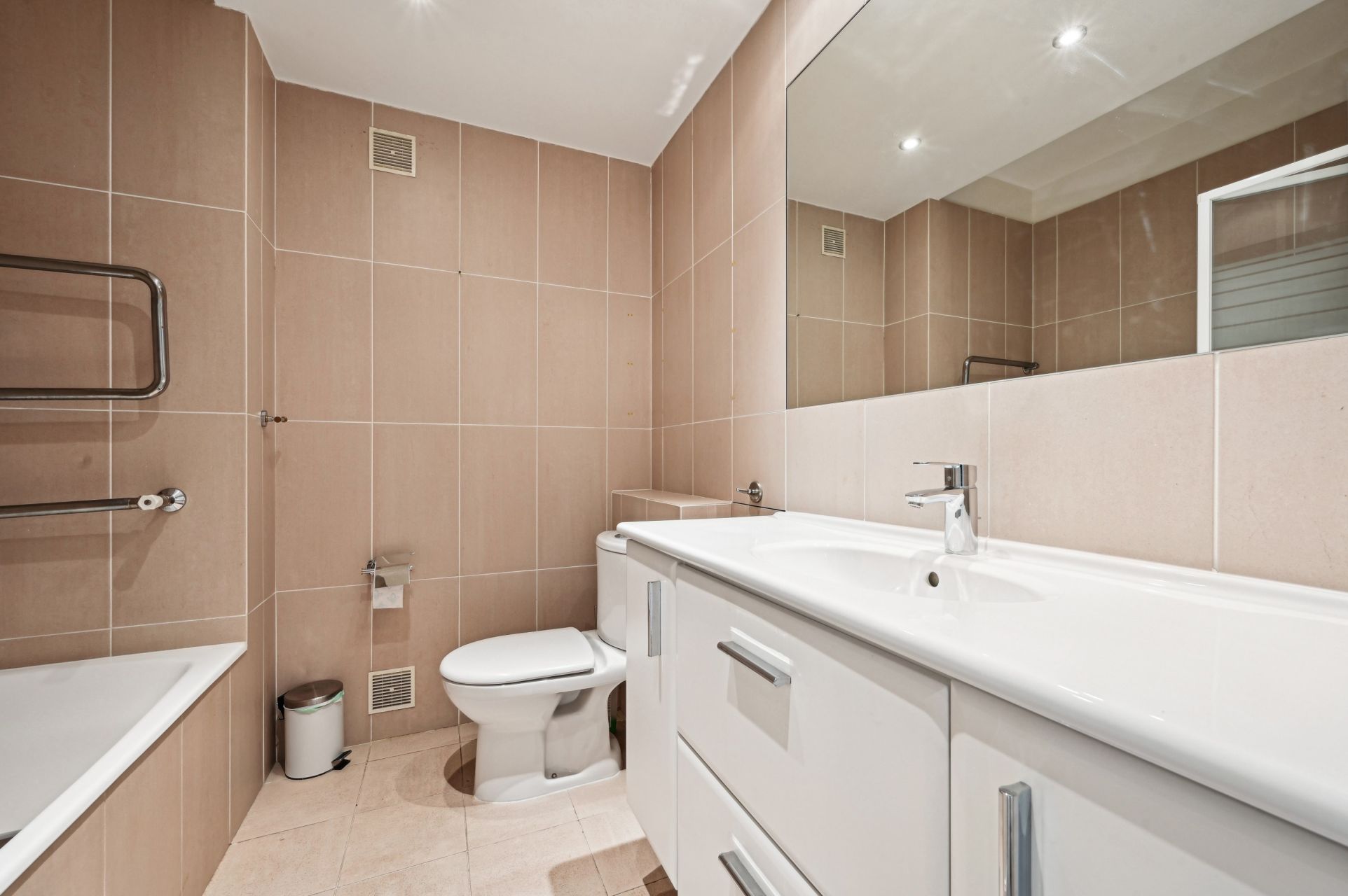appartement 5 Pièces en location sur PARIS (75007)