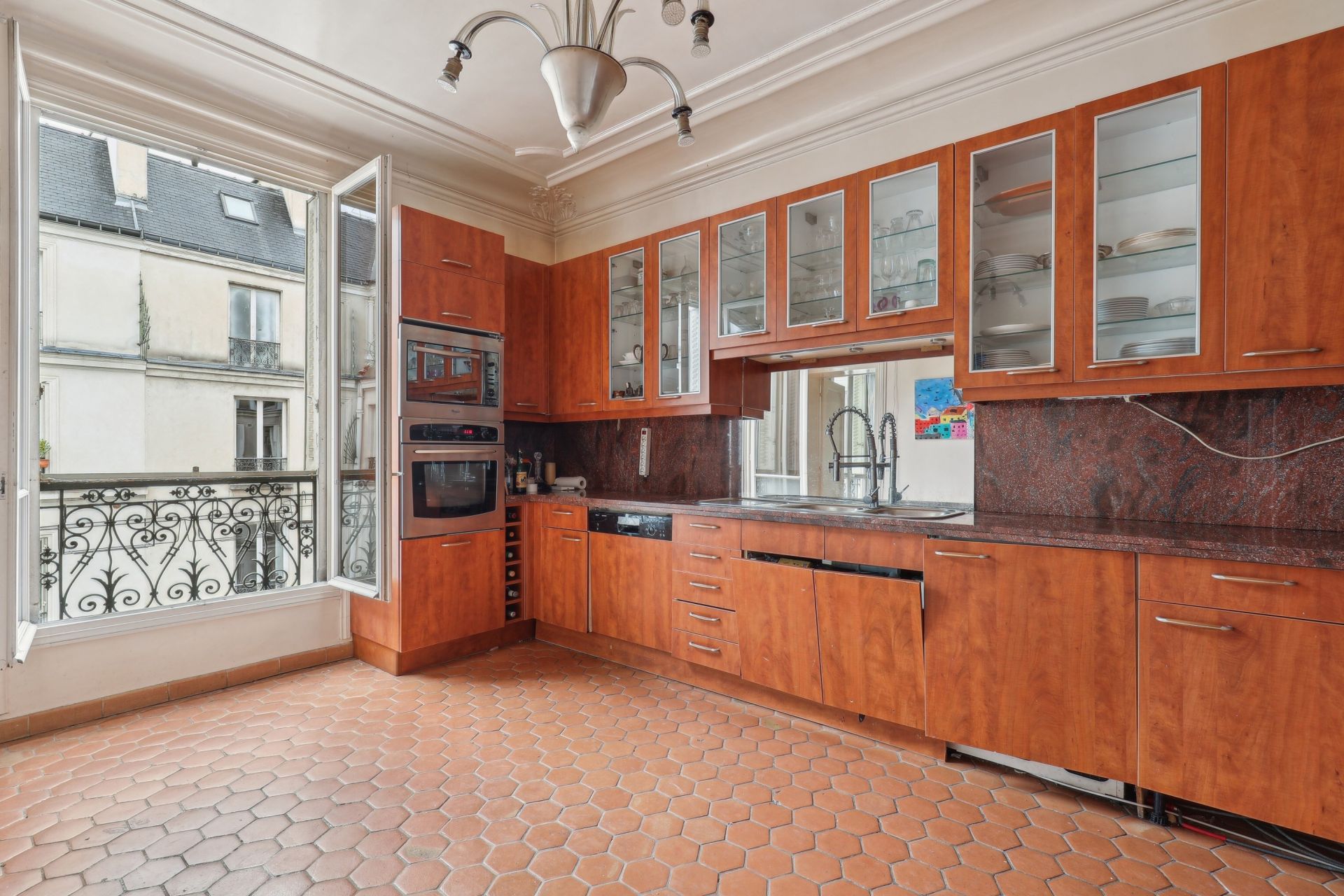 apartment 6 Rooms for sale on PARIS (75009)
