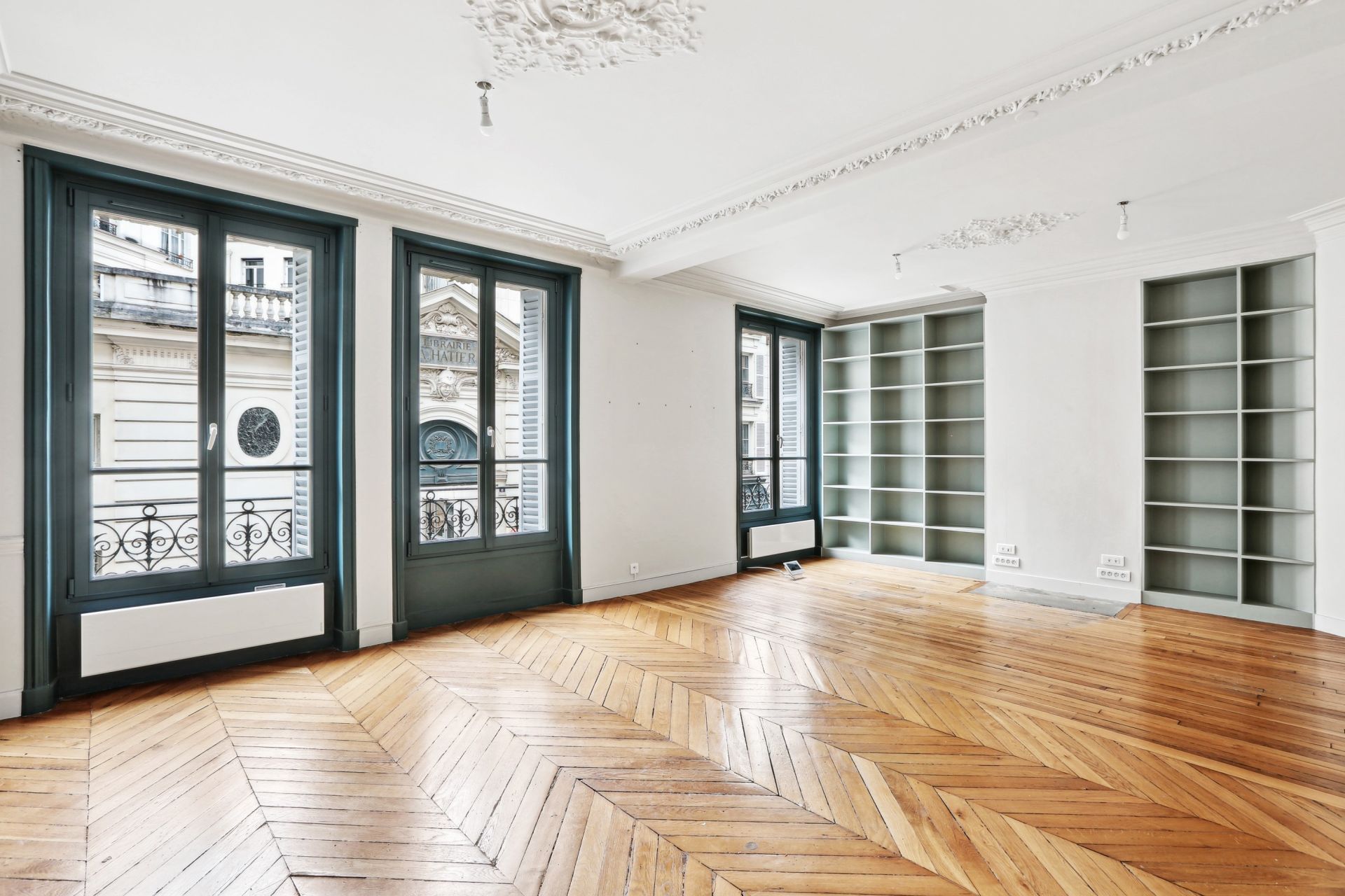 apartment 5 Rooms for sale on PARIS (75006)