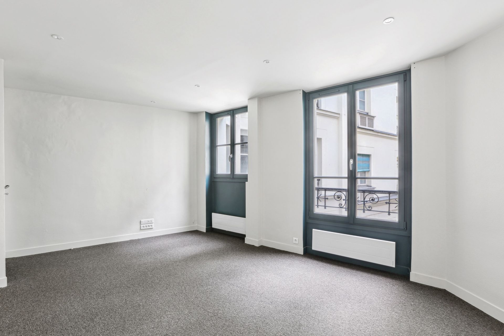 apartment 5 Rooms for sale on PARIS (75006)