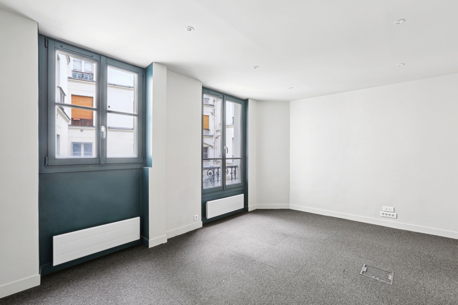 apartment 5 Rooms for sale on PARIS (75006)