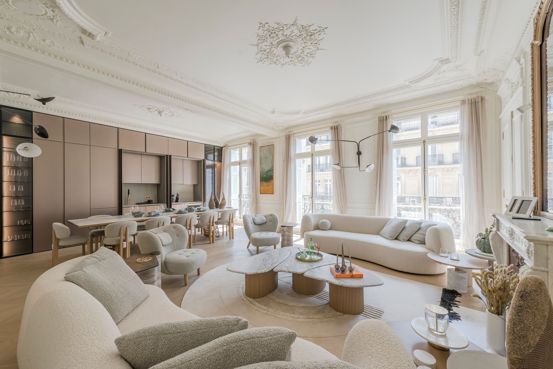 apartment 5 Rooms for sale on PARIS (75008)