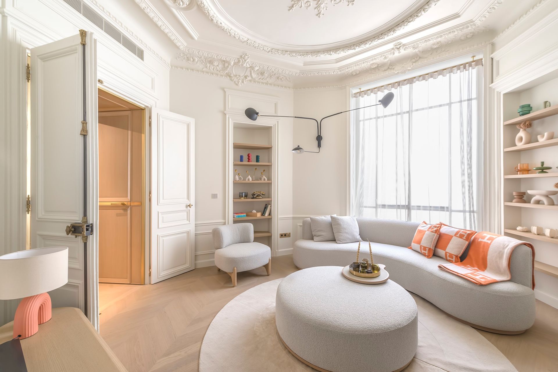 apartment 5 Rooms for sale on PARIS (75008)