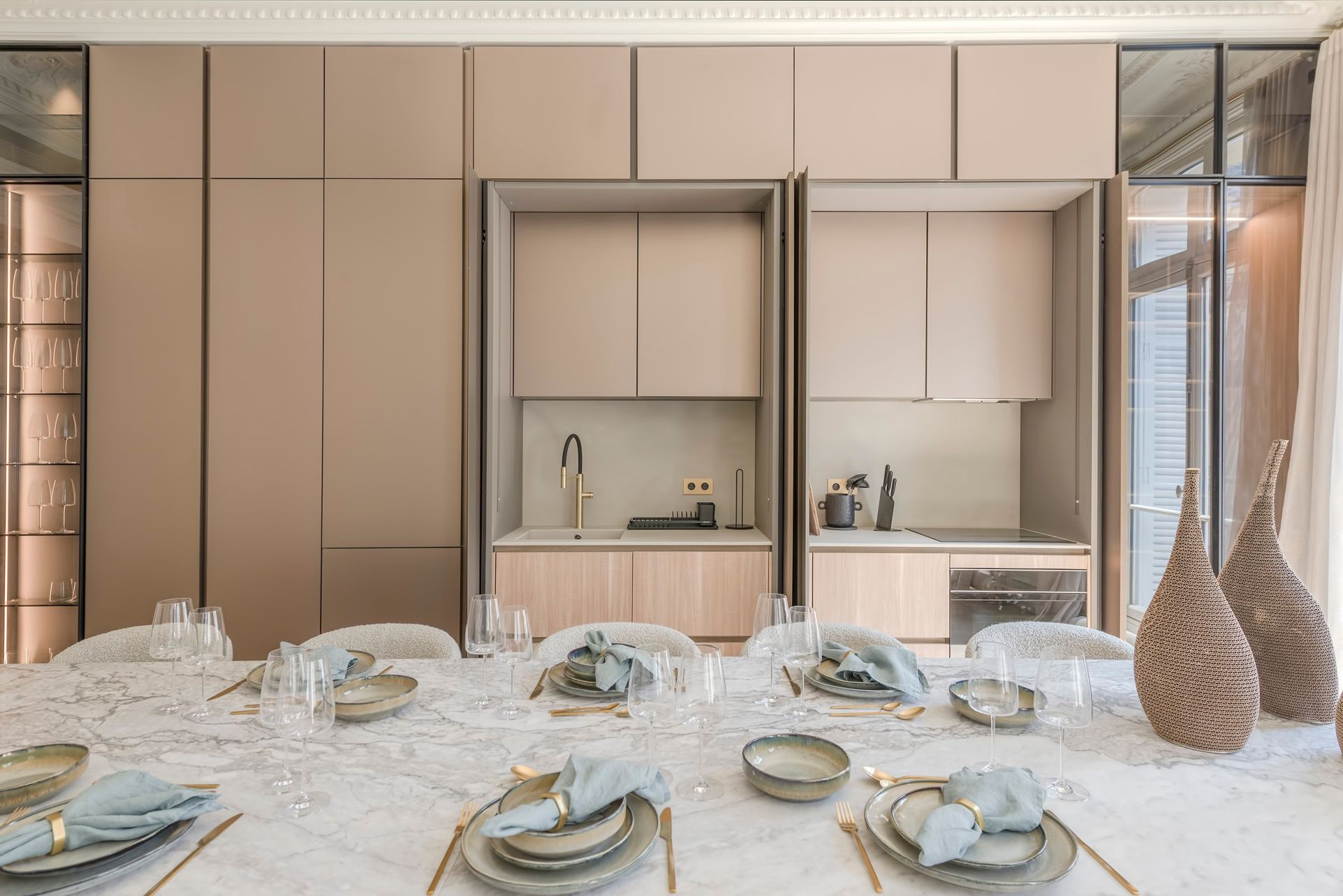 apartment 5 Rooms for sale on PARIS (75008)