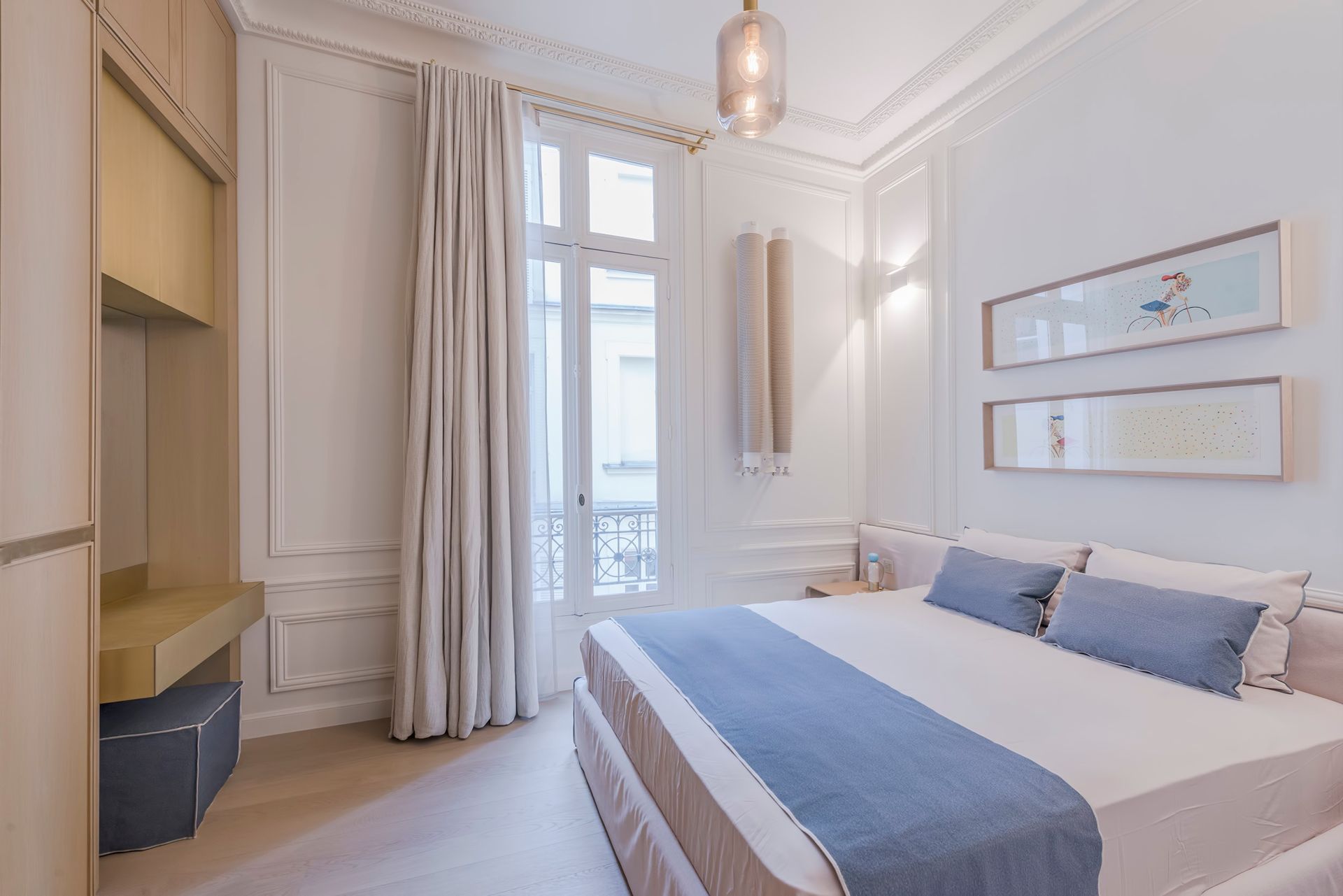 apartment 5 Rooms for sale on PARIS (75008)