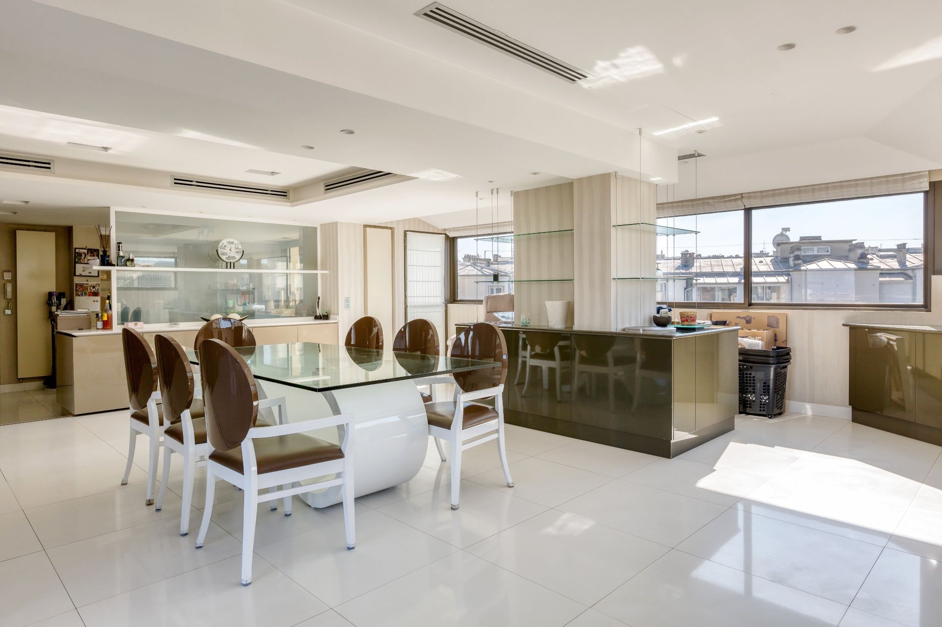 appartement 12 Pièces en vente sur PARIS (75016)