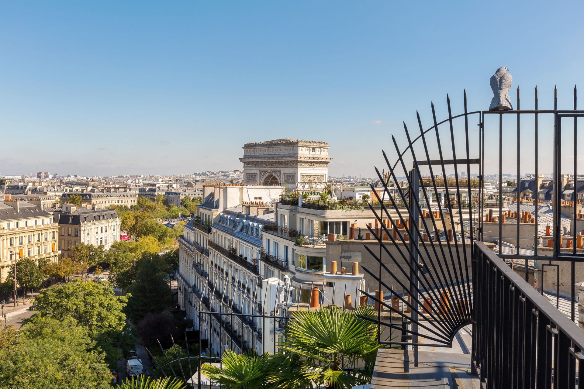 appartement 12 Pièces en vente sur PARIS (75016)