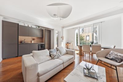 Sale Apartment Paris 7 4&nbsp;Rooms 85&nbsp;m²
