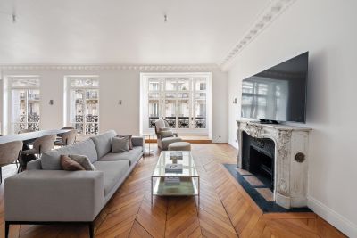 Sale Apartment Paris 8 5 Rooms 191.71 m²