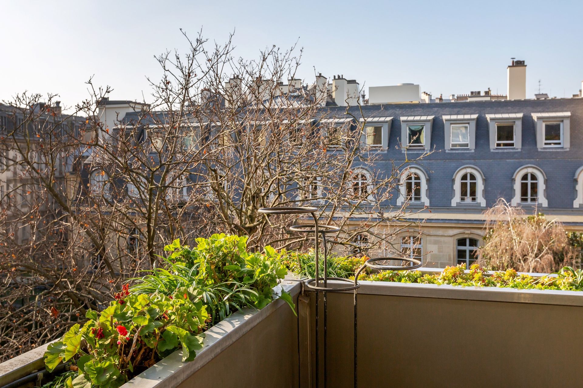 apartment 5 Rooms for sale on PARIS (75007)
