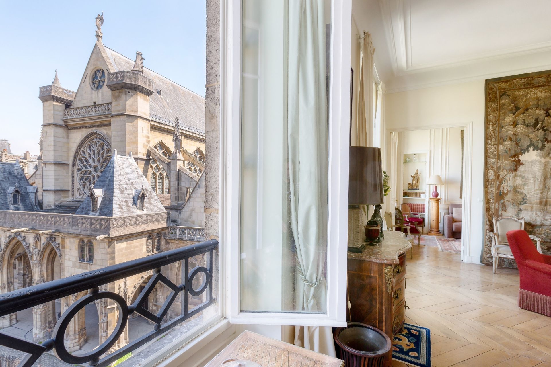apartment 4 Rooms for sale on PARIS (75001)