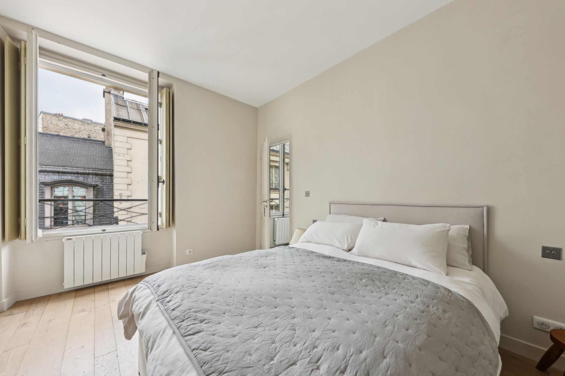 apartment 2 Rooms for sale on PARIS (75004)