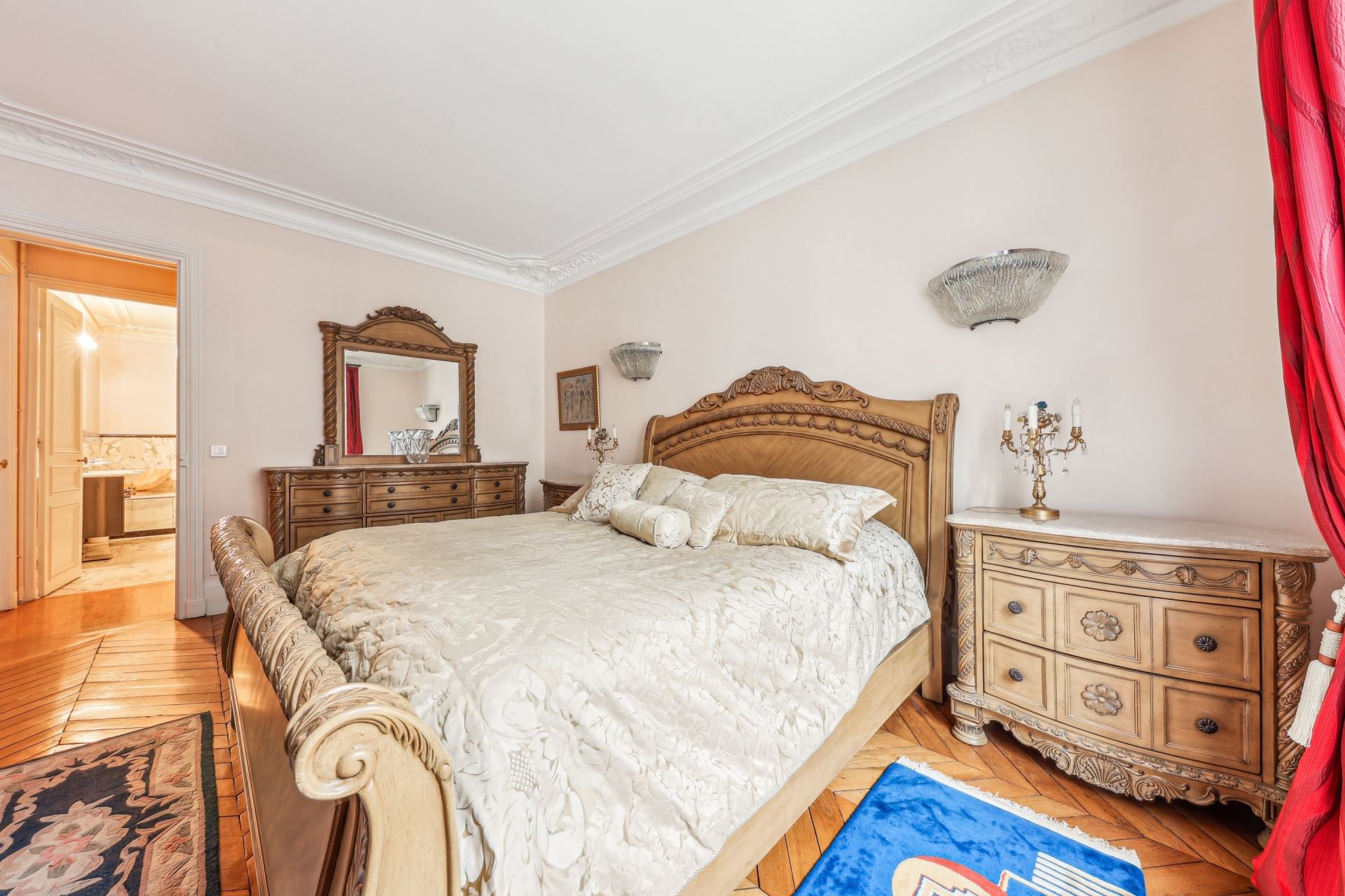 apartment 5 Rooms for sale on PARIS (75006)