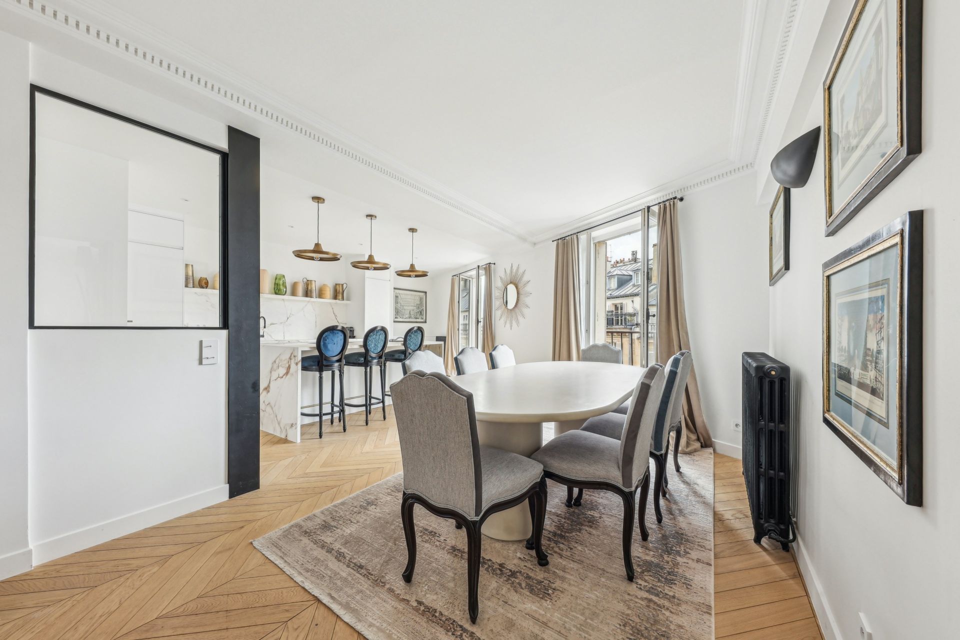 apartment 5 Rooms for sale on PARIS (75008)