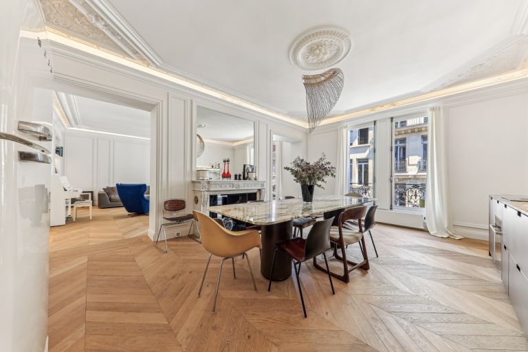appartement 6 Pièces en vente sur PARIS (75009)