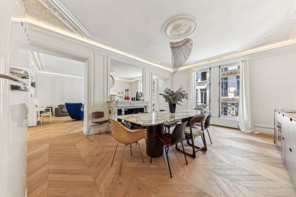 Vente Appartement Paris 9 6&nbsp;Pièces 180.45&nbsp;m²
