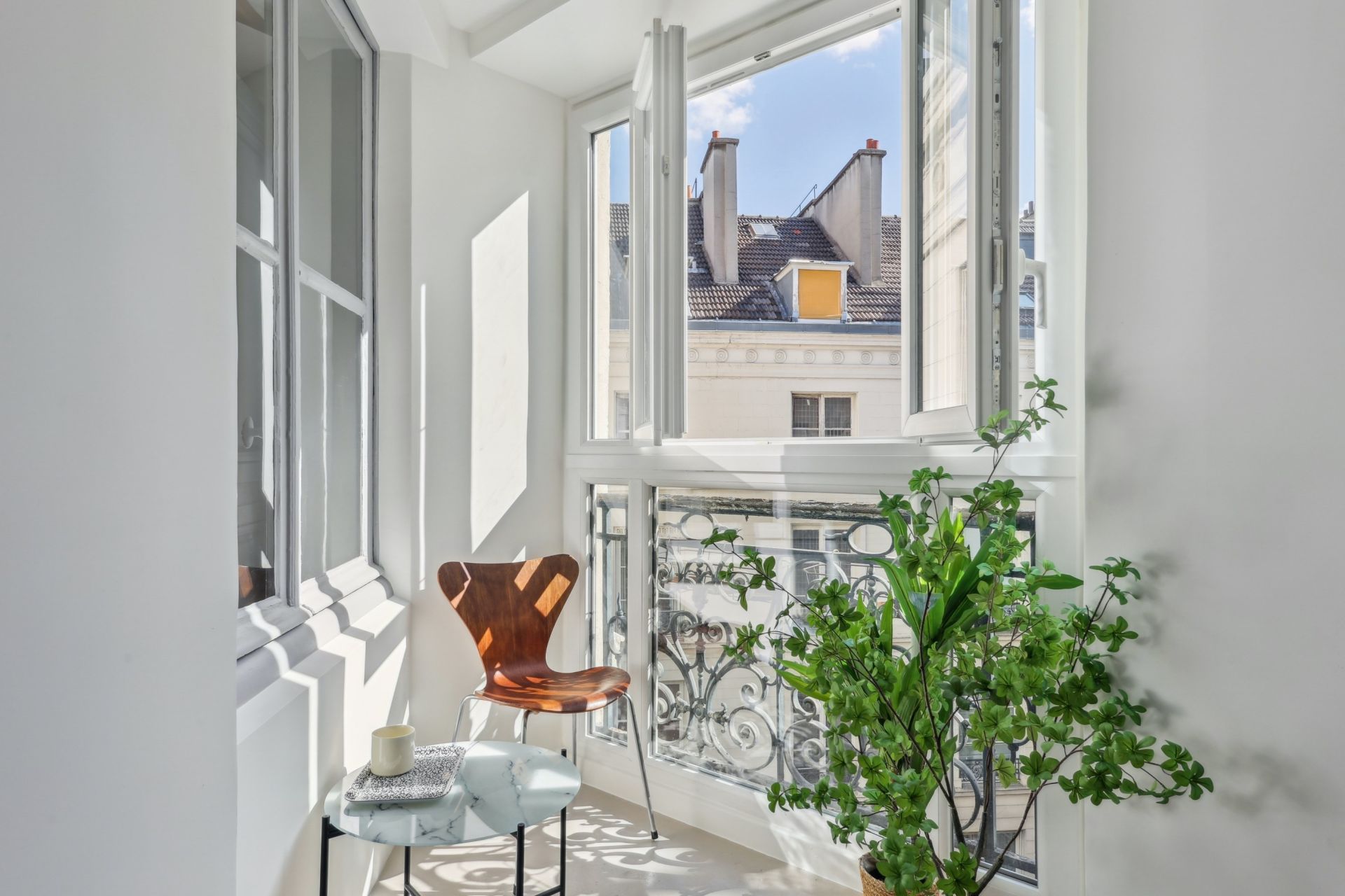 apartment 6 Rooms for sale on PARIS (75007)