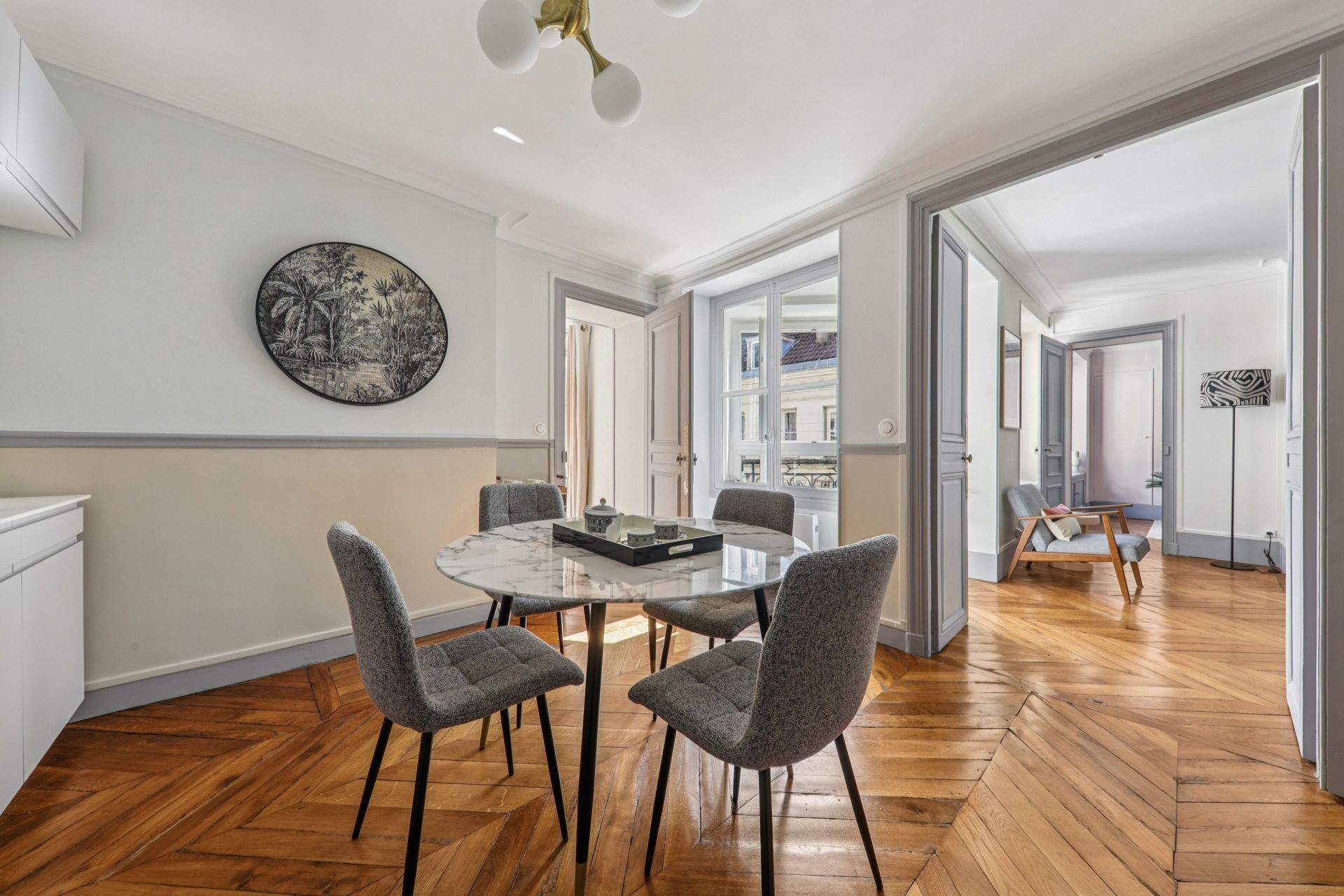 apartment 6 Rooms for sale on PARIS (75007)