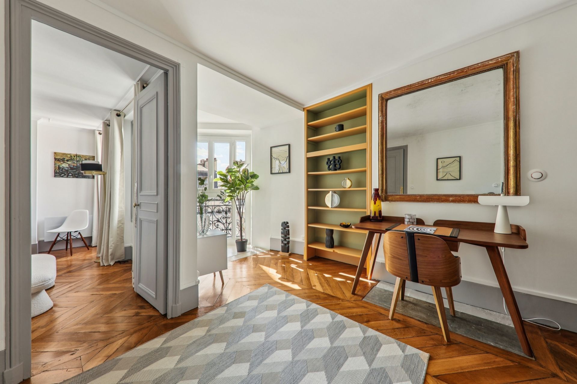 apartment 6 Rooms for sale on PARIS (75007)