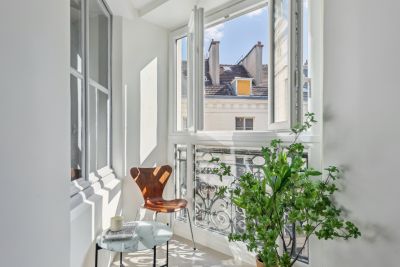 Sale Apartment Paris 7 6 Rooms 130 m²