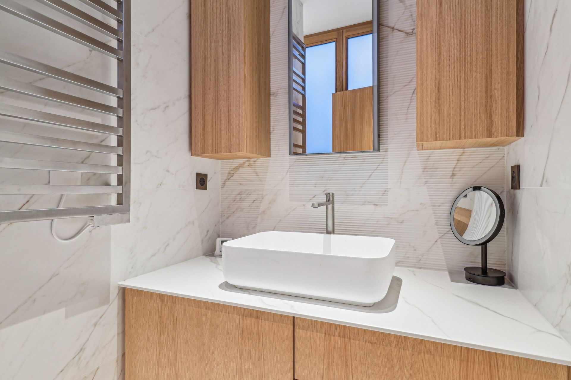 apartment 1 room for sale on PARIS (75007)