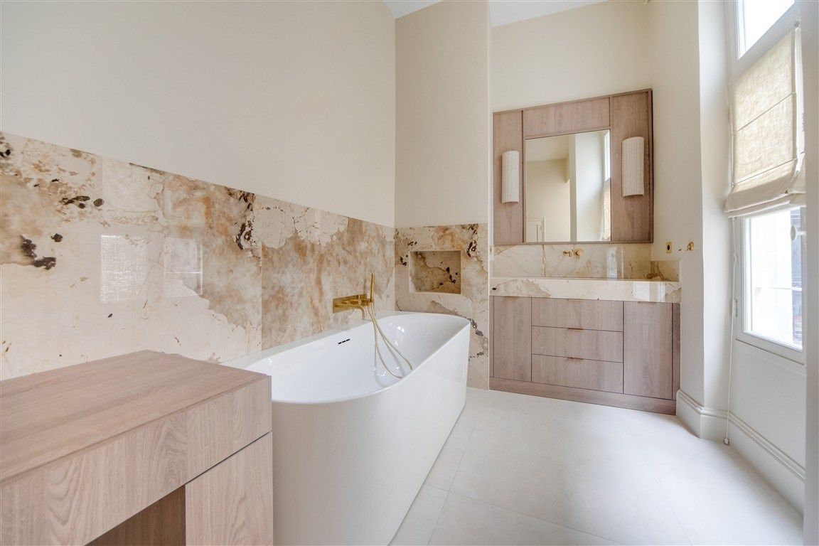 appartement 4 Pièces en vente sur PARIS (75007)