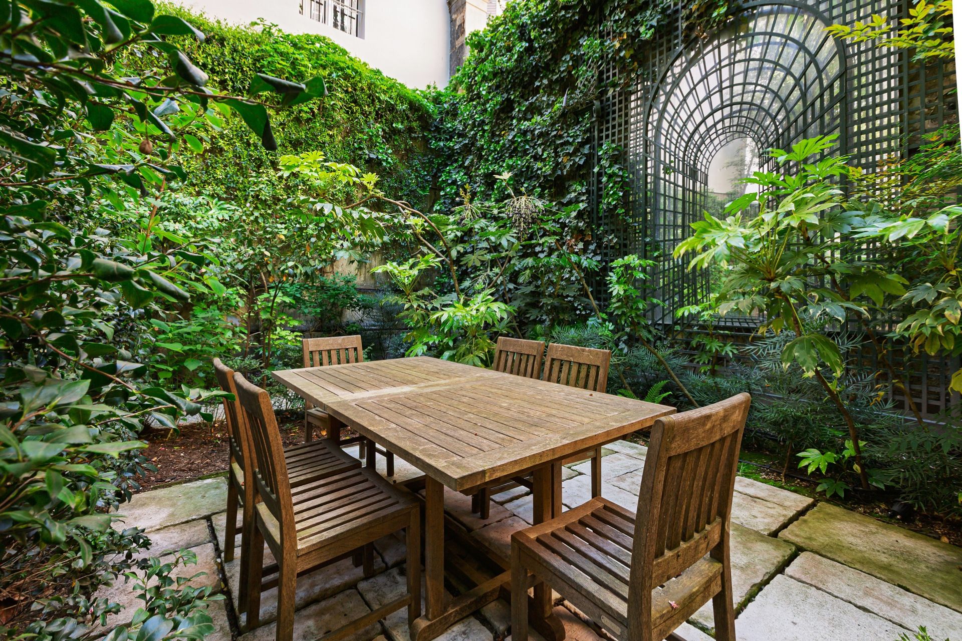 appartement 7 Pièces en vente sur PARIS (75008)