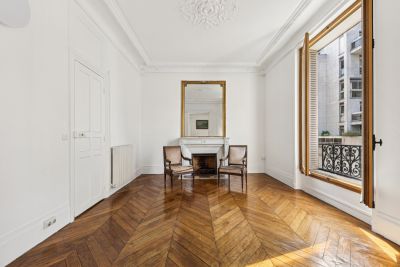 Vente Appartement Paris 9 6&nbsp;Pièces 101.09&nbsp;m²