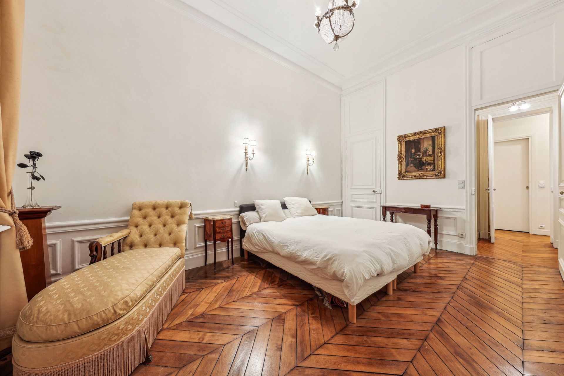 apartment 7 Rooms for sale on PARIS (75008)