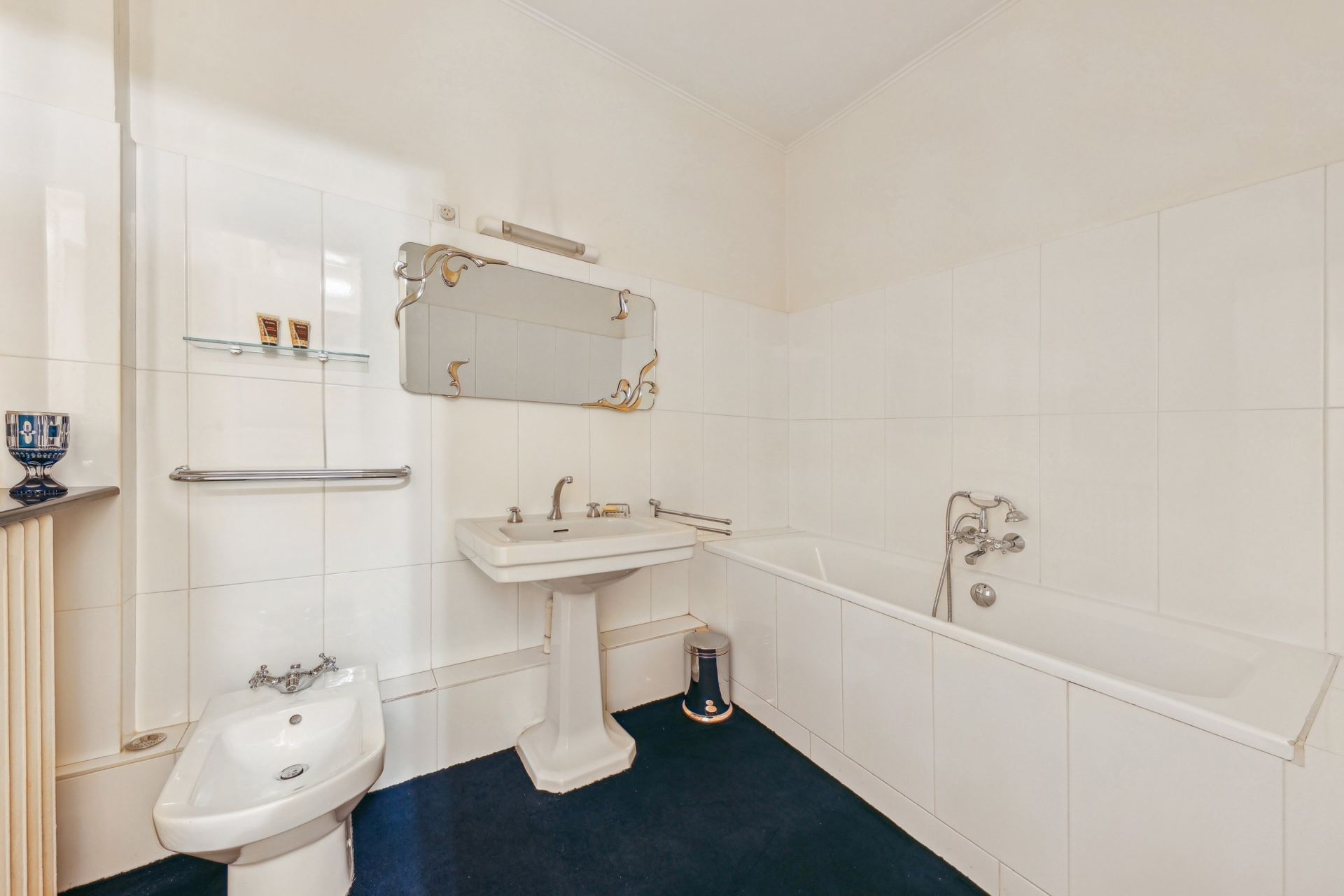 apartment 7 Rooms for sale on PARIS (75008)