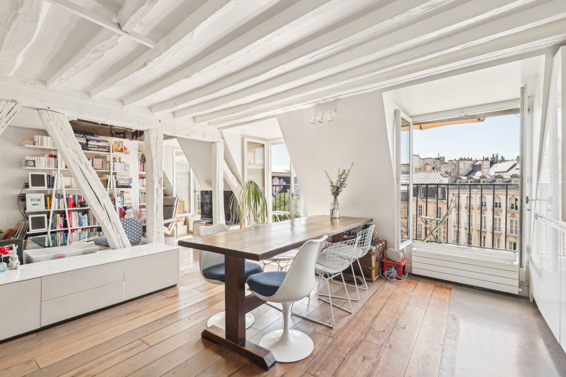 apartment 4 Rooms for sale on PARIS (75001)