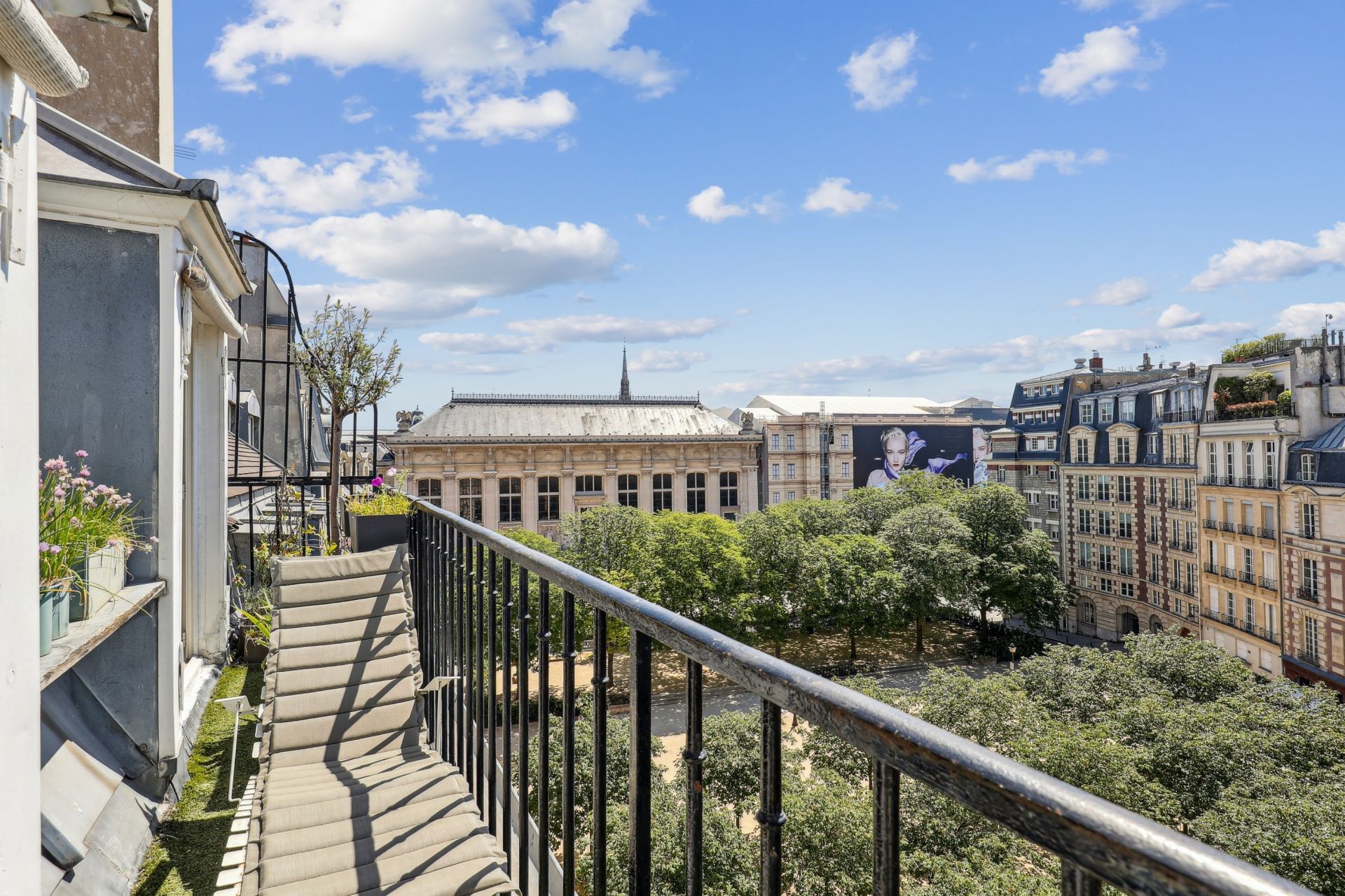 apartment 4 Rooms for sale on PARIS (75001)