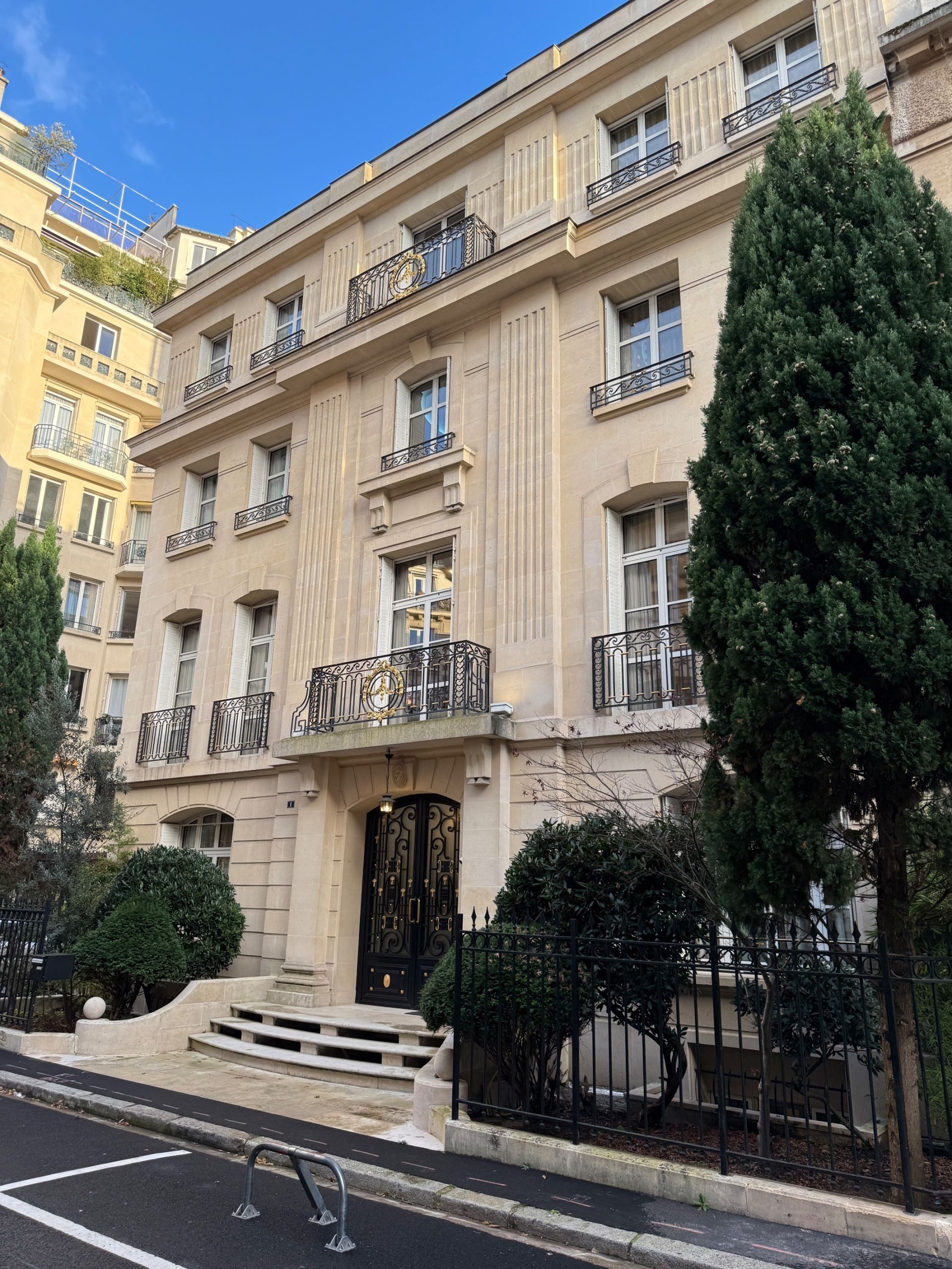 hôtel particulier 10 Pièces en vente sur PARIS (75016)