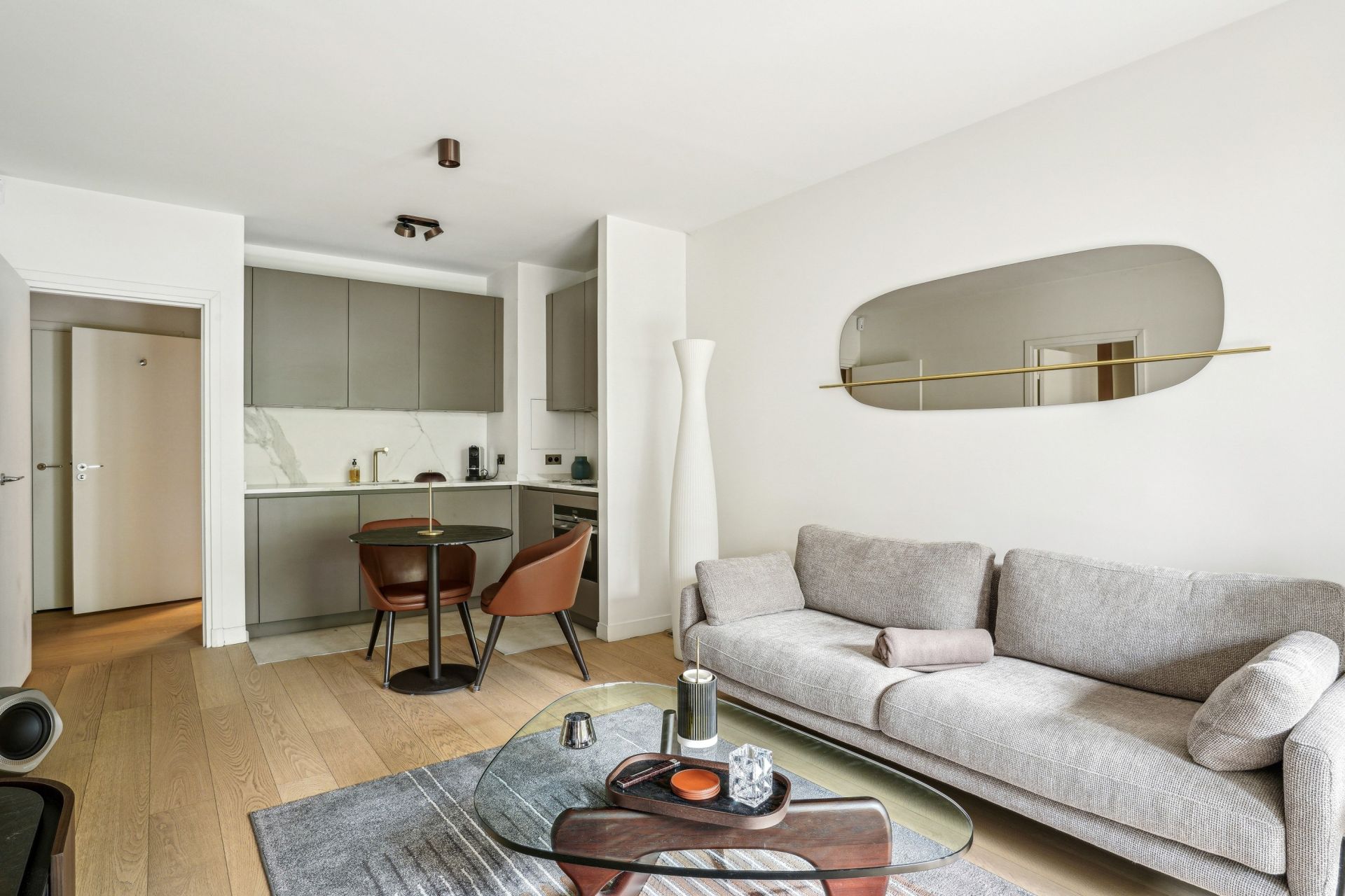 appartement 2 Pièces en vente sur PARIS (75007)